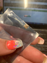 Load image into Gallery viewer, Transmit smart chips - Main glitter site