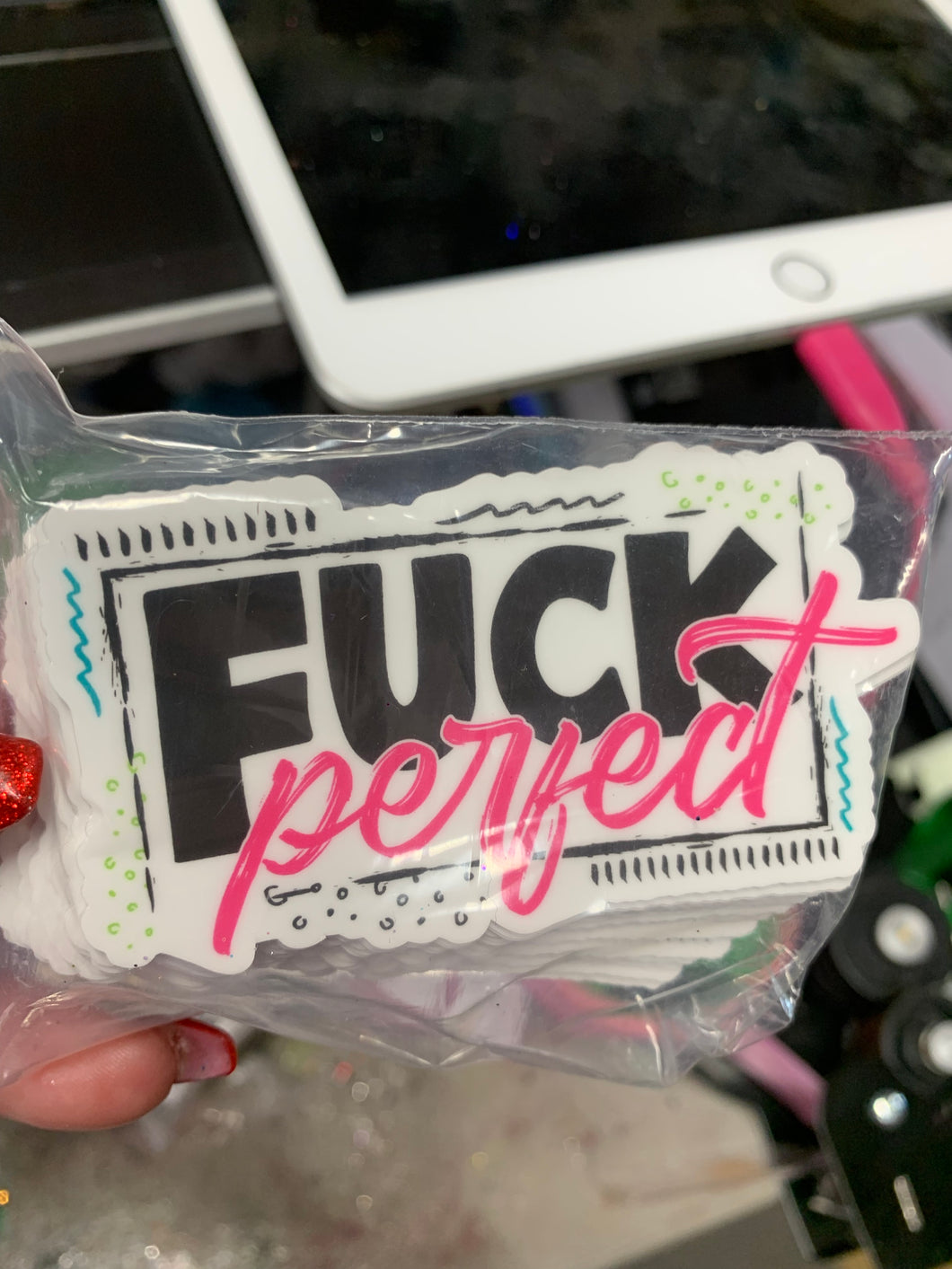 Fuck perfect - Main glitter site 